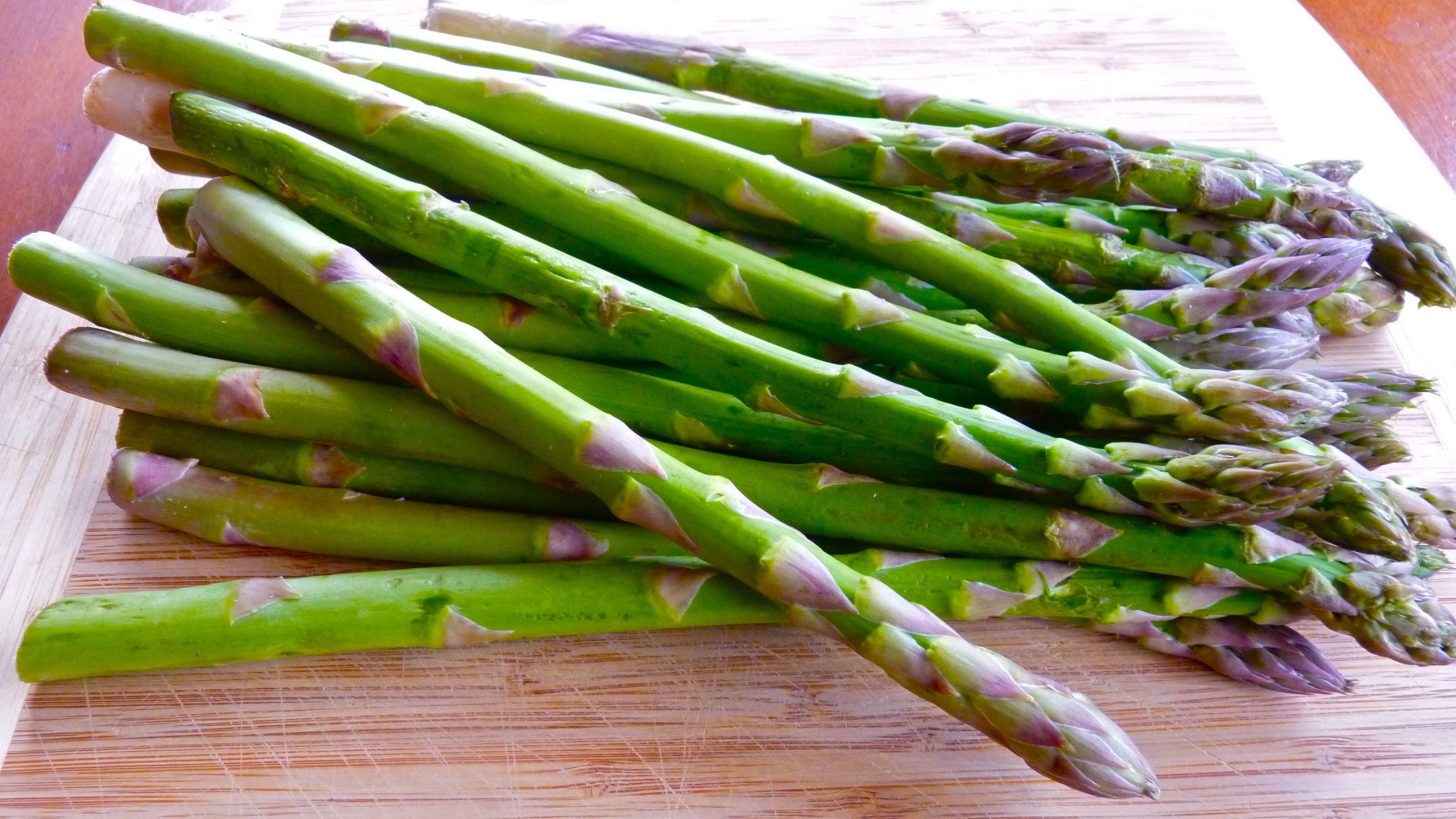 Asparagus harvesting stopped due to a COVID-19 outbreak in Ontario Canada